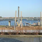 Captains Corner Strandstudio Fuer Zwei, Maritim & Nur Wenige Schritte Zum Parkplatz Inkl Fehmarn