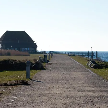 Captains Corner Strandstudio Fuer Zwei, Maritim & Nur Wenige Schritte Zum Parkplatz Inkl Fehmarn