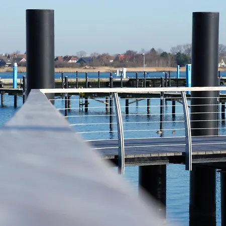 Captains Corner Strandstudio Fuer Zwei, Maritim & Nur Wenige Schritte Zum Parkplatz Inkl * Fehmarn