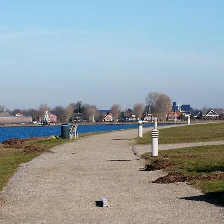 Apartment Captains Corner Strandstudio Fuer Zwei, Maritim & Nur Wenige Schritte Zum Parkplatz Inkl Fehmarn